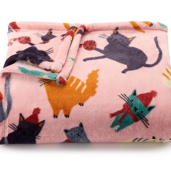 The Big One | Bedding | The Big One Oversized Plush Throw Blanket Cozy ...